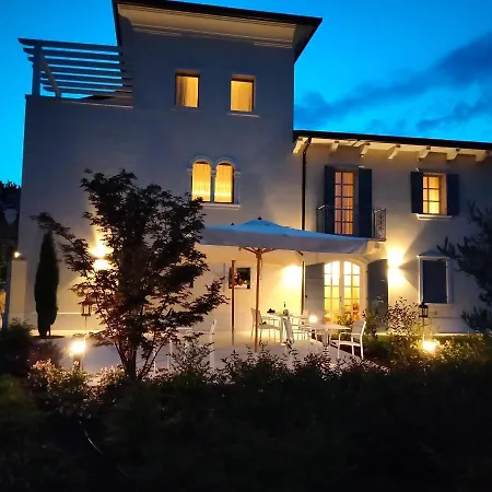 Relais Ca' Morenica * 발레지오술민쵸