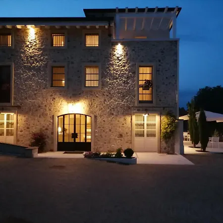 Relais Ca' Morenica 팜스테이 *