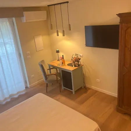 Relais Ca' Morenica בית חווה *